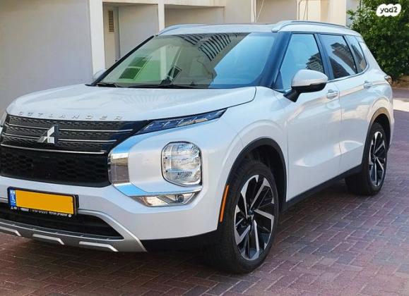 מיצובישי אאוטלנדר Instyle אוט' 7 מק' 2.5 (181 כ"ס) בנזין 2022 למכירה במודיעין מכבים רעות