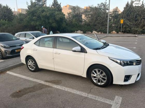 טויוטה קורולה GLI-FL אוט' 1.6 (132 כ''ס) [2013-2016] בנזין 2014 למכירה במבשרת ציון