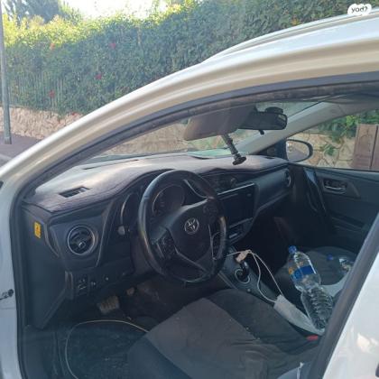 טויוטה אוריס הייבריד Sky TSS הייבריד אוט' 1.8 (99 כ"ס) בנזין 2018 למכירה ברחובות