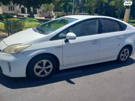 טויוטה פריוס GLI הייבריד אוט' 1.8 (99 כ"ס) בנזין 2014 למכירה באשדוד