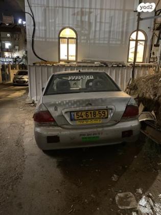 מיצובישי לנסר קלאסיק Executive אוט' 1.6 (98 כ''ס) בנזין 2005 למכירה בבני ברק