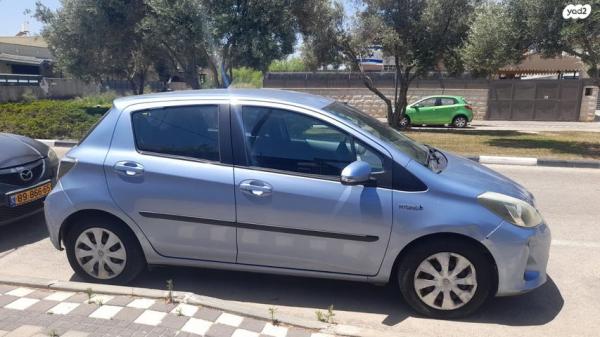 טויוטה יאריס הייבריד Hybrid אוט' 1.5 (74 כ''ס) בנזין 2014 למכירה בקרית טבעון