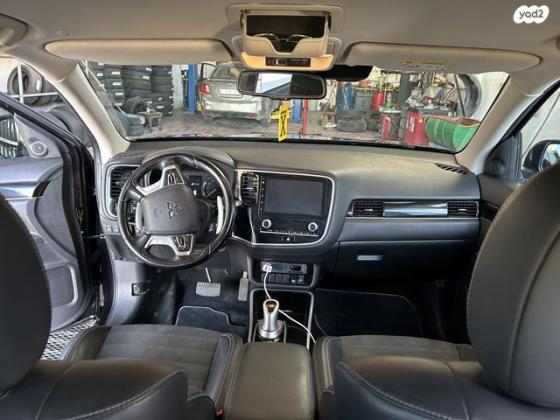 מיצובישי אאוטלנדר PHEV 4X4 Supreme הייבריד אוט' 5 מק' 2.4 (135 כ''ס) היברידי חשמל / בנזין 2020 למכירה בכפר ברא