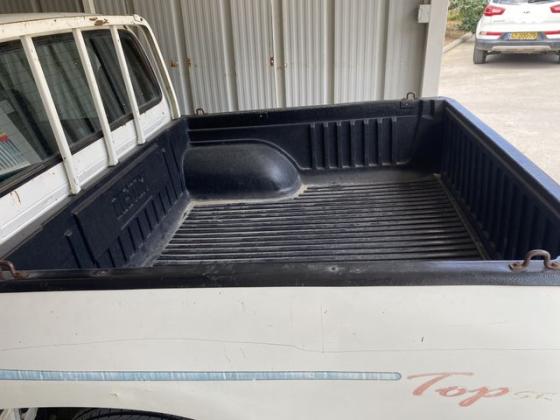 טויוטה היילקס 2X4 SR דאבל קבינה ידני דיזל 2.4 (83 כ''ס) דיזל 2000 למכירה באעבלין