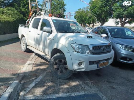טויוטה היילקס ויגו 4X4 4X4 דאבל קבינה אוט' דיזל 3.0 (171 כ''ס) דיזל 2010 למכירה ברעננה
