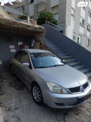 מיצובישי לנסר קלאסיק Executive אוט' 1.6 (98 כ''ס) בנזין 2007 למכירה בחיפה