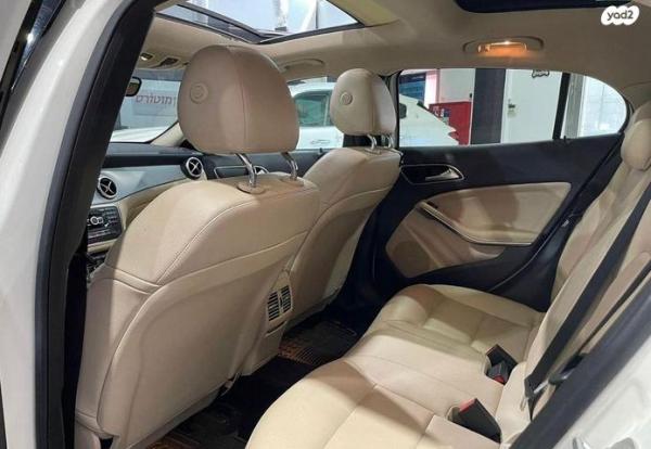 מרצדס GLA 4X4 GLA250 4MATIC Urban אוט' 2.0 (211 כ''ס) בנזין 2015 למכירה בפתח תקווה