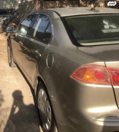 מיצובישי לנסר הדור החדש Invite אוט' 1.5 (109 כ''ס) בנזין 2010 למכירה בכסיפה