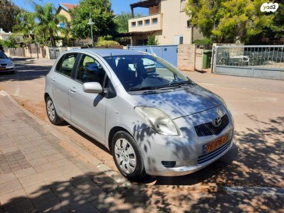 טויוטה יאריס Sol רובוטית 1.3 (87 כ"ס) בנזין 2008 למכירה בפרדס חנה כרכור