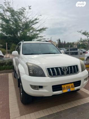 טויוטה לנד קרוזר קצר 4X4 Luxury אוט' דיזל 3.0 (173 כ''ס) דיזל 2008 למכירה בראשון לציון