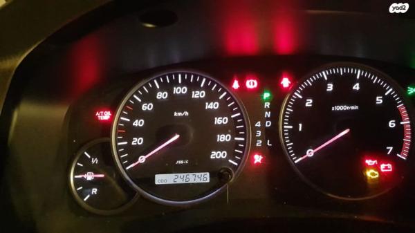 טויוטה לנד קרוזר ארוך 4X4 Luxury אוט' 8 מק' 4.0 (250 כ''ס) בנזין 2006 למכירה בחולון