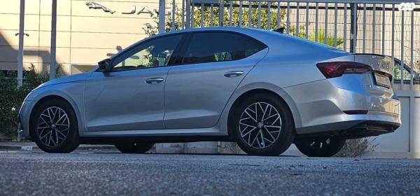 סקודה אוקטביה Dynamic אוט' 1.5 (150 כ''ס) בנזין 2021 למכירה בחיפה