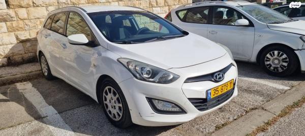 יונדאי i30 Inspire סטיישן אוט' 1.6 (135 כ"ס) בנזין 2013 למכירה בירושלים