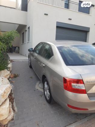 סקודה אוקטביה Ambition אוט' 1.2 (110 כ"ס) בנזין 2015 למכירה בלהבות חביבה