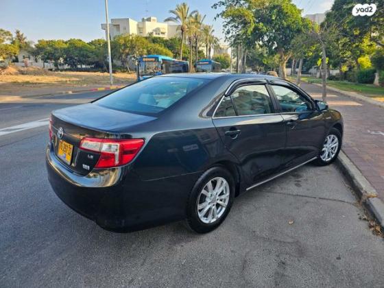טויוטה קאמרי LE הייבריד אוט' 2.5 (200 כ"ס) בנזין 2014 למכירה בנתניה