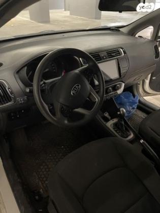 קיה ריו LX הצ'בק אוט' 1.4 (109 כ''ס) בנזין 2015 למכירה ברחובות