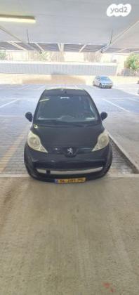 פיג'ו 107 Trendy אוט' 1.0 (70 כ''ס) בנזין 2011 למכירה בראש העין