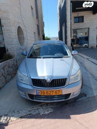סקודה אוקטביה Ambiente אוט' 1.8 (160 כ''ס) בנזין 2009 למכירה במסעדה