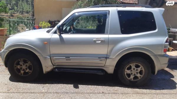 מיצובישי פג'רו קצר 4X4 GLS אוט' דיזל 5 מק' 3.2 (160 כ''ס) דיזל 2003 למכירה בבית זית