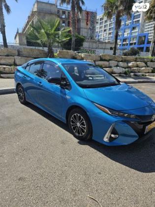 טויוטה פריוס פלאג-אין Comfort היברייד אוט' 1.8 (98 כ''ס) היברידי חשמל / בנזין 2020 למכירה בבת ים