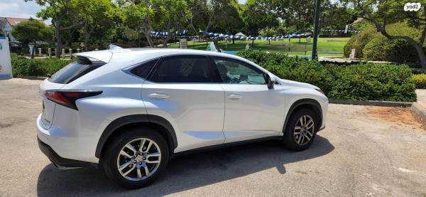 לקסוס NX 4X4 NX200T Premium אוט' 2.0 (238 כ"ס) בנזין 2017 למכירה בתל אביב יפו