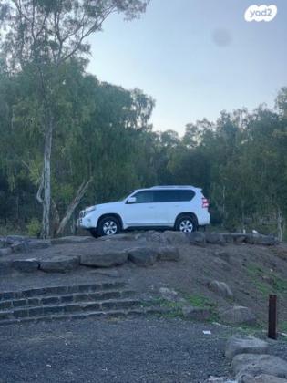 טויוטה לנד קרוזר ארוך 4X4 Luxury אוט' דיזל 7 מק' 3.0 (190 כ''ס) דיזל 2015 למכירה בטייבה