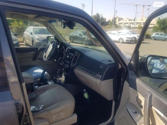 מיצובישי פג'רו ארוך 4X4 Dakar אוט' דיזל 7 מק' 3.2 (190 כ"ס) דיזל 2017 למכירה בפסגות