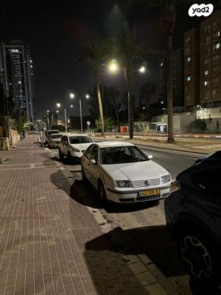 פולקסווגן בורה Flt/Basic ידני 1.6 (105 כ''ס) בנזין 2001 למכירה בבאר שבע