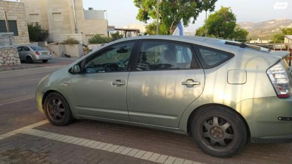 טויוטה פריוס GLI הייבריד אוט' 1.5 (76 כ"ס) בנזין 2008 למכירה בנתניה