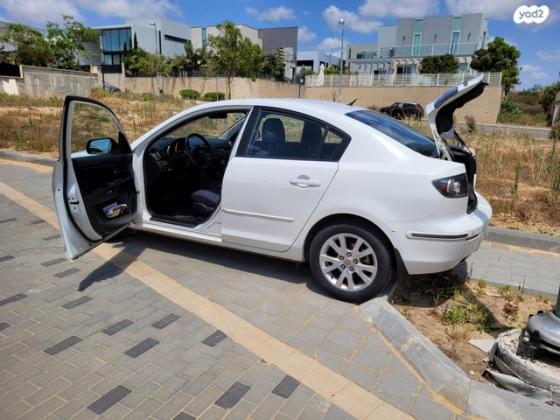 מאזדה j Comfort סדאן אוט' 1.6 (105 כ''ס) [2004-2009] בנזין 2007 למכירה בבית חנן