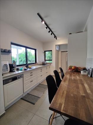 דו משפחתי 5 חדרים למכירה בבת חפר | בית השיטה | בת חפר