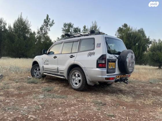 מיצובישי פג'רו ארוך 4X4 GLX אוט' דיזל 7 מק' 3.2 (165 כ''ס) דיזל 2001 למכירה בעפולה