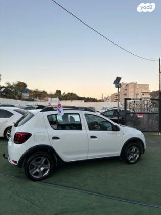 דאצ'יה סנדרו Stepway Laureate ידני טורבו דיזל 1.5 (95 כ''ס) דיזל 2019 למכירה בעילוט