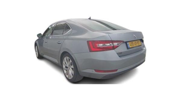 סקודה סופרב (עד 2019) Style אוט' 1.4 (150 כ"ס) בנזין 2018 למכירה ב