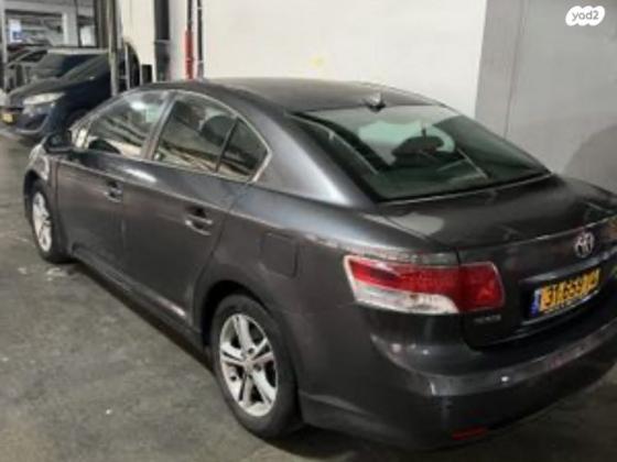 טויוטה אוונסיס אוט' 2.0 (152 כ"ס) [2009-2015] בנזין 2011 למכירה במחסיה