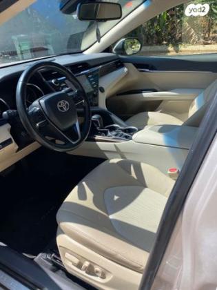 טויוטה קאמרי XLE הייבריד אוט' 2.5 (178 כ''ס) בנזין 2020 למכירה ברעננה