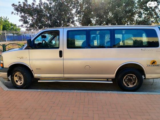 שברולט סוואנה קצר Travel אוט' דיזל 8 מק' 4 טון 6.6 (260 כ''ס) דיזל 2007 למכירה בחדרה