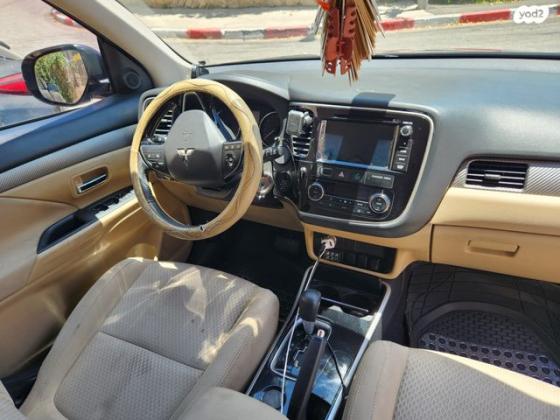 מיצובישי אאוטלנדר Intense אוט' 7 מק' 2.0 (150 כ"ס) בנזין 2017 למכירה בירושלים