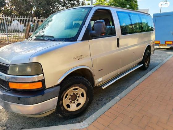 שברולט סוואנה קצר Travel אוט' דיזל 8 מק' 4 טון 6.6 (260 כ''ס) דיזל 2007 למכירה בחדרה