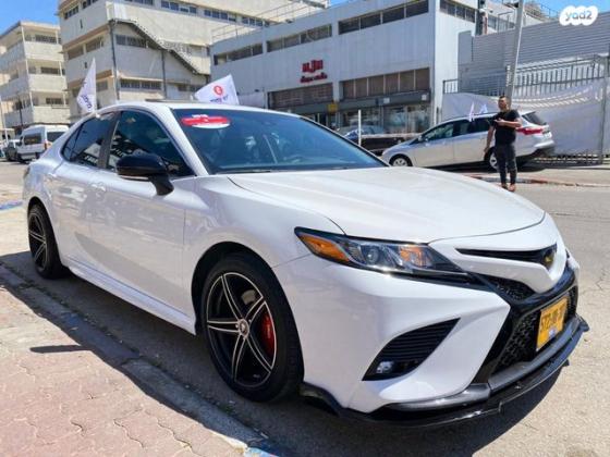 טויוטה קאמרי SE הייבריד אוט' 4 דל' 2.5 (211 כ''ס) בנזין 2018 למכירה באילת