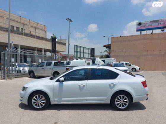 סקודה אוקטביה Style אוט' 1.4 (150 כ"ס) בנזין 2017 למכירה בעפולה
