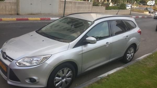 פורד פוקוס Trend סטיישן אוט' 2.0 (170 כ''ס) בנזין 2014 למכירה בפתח תקווה