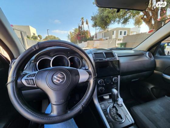 סוזוקי גרנד ויטרה 4X4 JLX-E אוט' 3 דל' 2.4 (166 כ''ס) בנזין 2011 למכירה בהרצליה