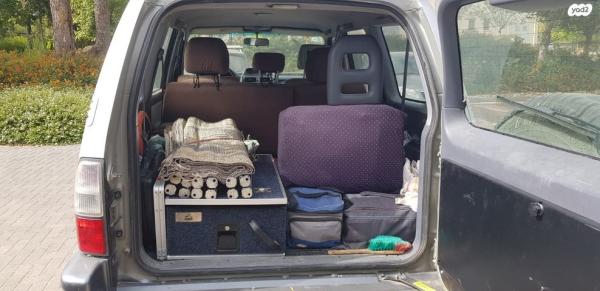 טויוטה לנד קרוזר פרדו ארוך 4X4 STD אוט' דיזל 8 מק' 3.0 (163 כ''ס) דיזל 2002 למכירה בבארי