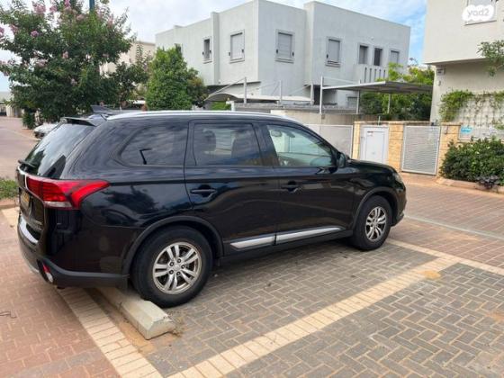 מיצובישי אאוטלנדר Instyle אוט' 7 מק' 2.0 (150 כ"ס) בנזין 2017 למכירה בתל מונד