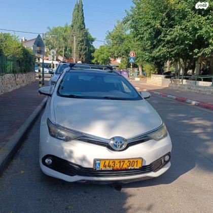טויוטה אוריס הייבריד Sky TSS הייבריד אוט' 1.8 (99 כ"ס) בנזין 2018 למכירה ברחובות