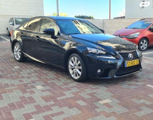 לקסוס IS300h Executive הייבריד אוט' 2.5 (181 כ"ס) בנזין 2015 למכירה באשקלון