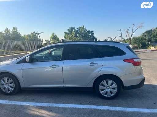 פורד פוקוס Trend סטיישן אוט' 1.6 (125 כ''ס) בנזין 2012 למכירה בראש העין