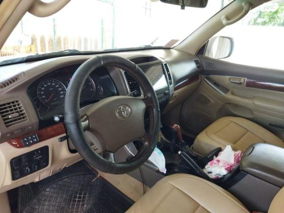 טויוטה לנד קרוזר ארוך 4X4 Luxury אוט' דיזל 8 מק' 3.0 (166 כ''ס) דיזל 2004 למכירה בשבי שומרון