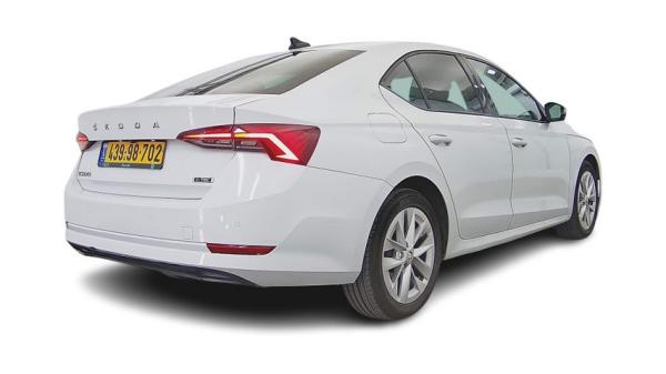 סקודה אוקטביה Ambition אוט' 1.0 (110 כ"ס) בנזין 2021 למכירה ב